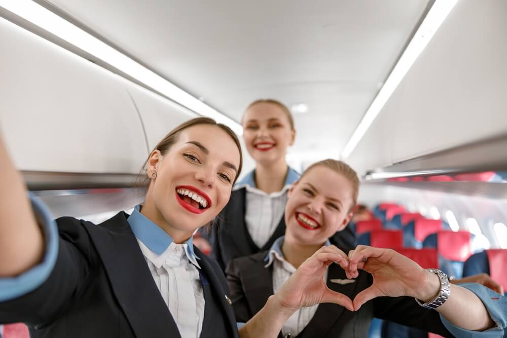 Ile zarabia stewardessa?